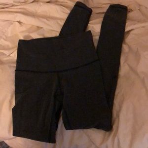 LIKE NEW LONG LULULEMON LEGGINGS